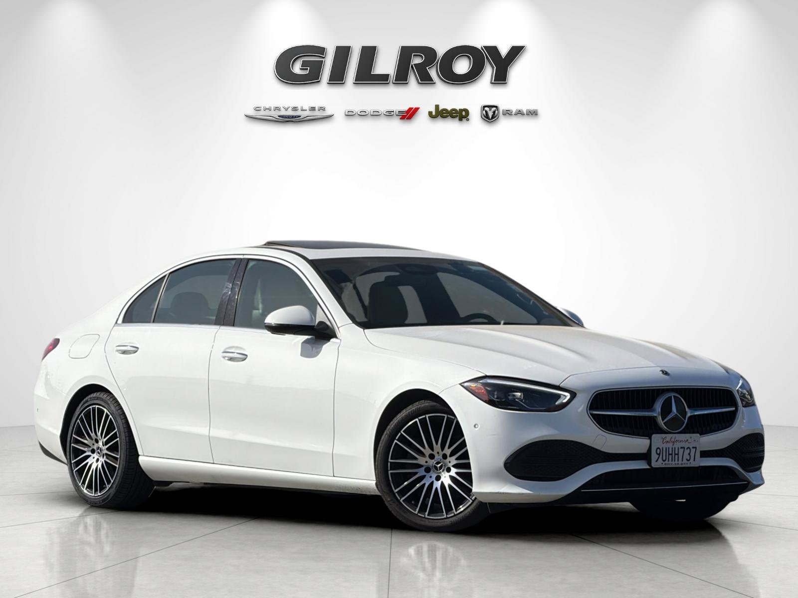 Used 2025 Mercedes-Benz C 300 4MATIC Sedan image 2
