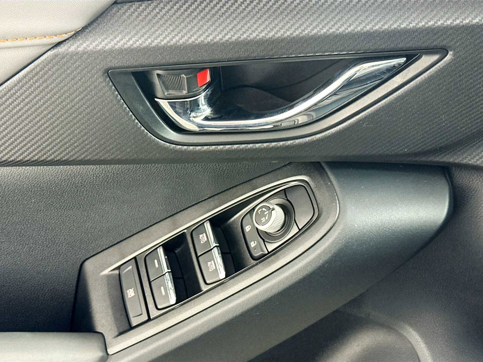 New 2025 Subaru Crosstrek 2.5i Limited w/ Popular Package #3A image 16