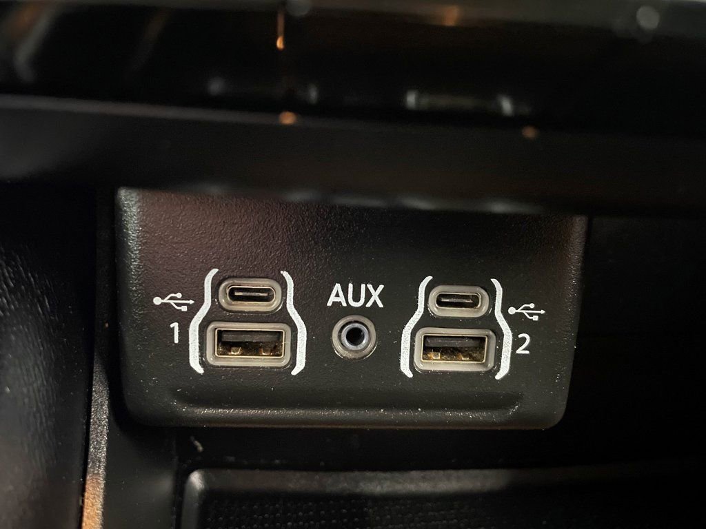 Used 2022 Dodge Durango GT image 29