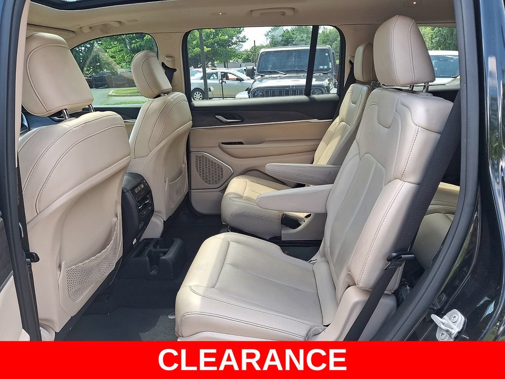 Used 2022 Jeep Grand Cherokee L Limited AWD/4WD image 11