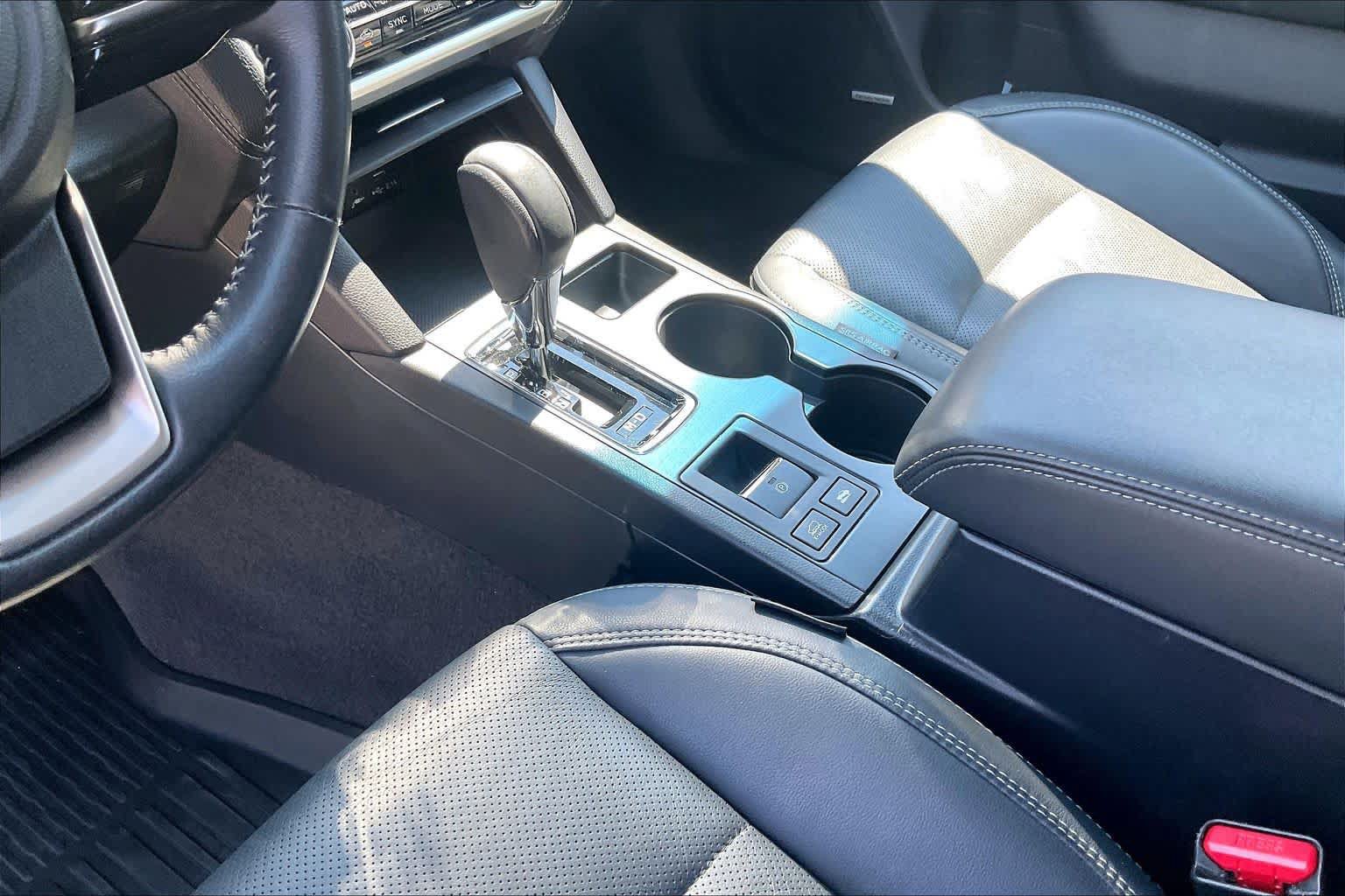 Used 2019 Subaru Outback 2.5i Limited AWD/4WD image 15