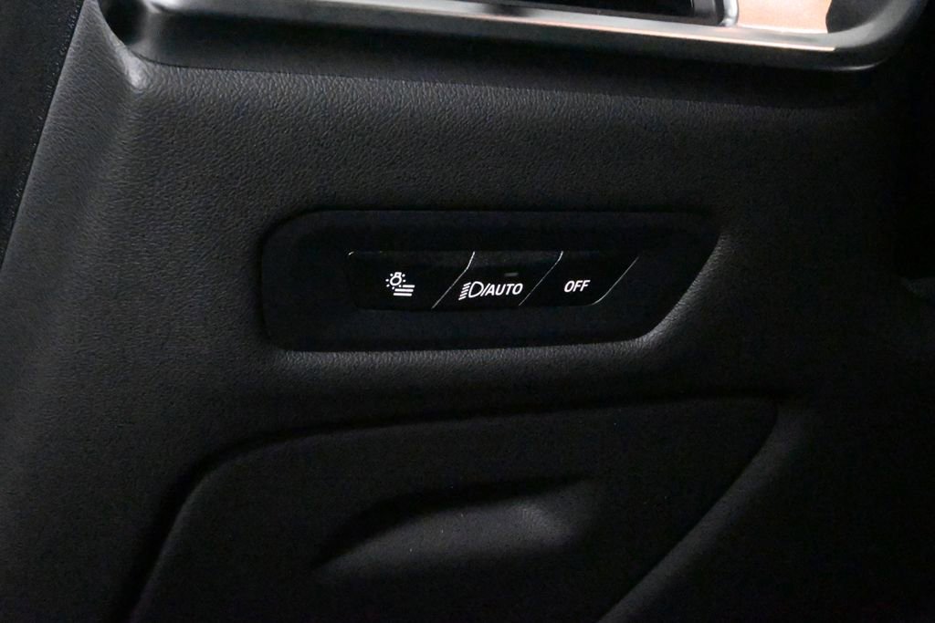 Used 2026 BMW X5 xDrive40i w/ M Sport Package image 27