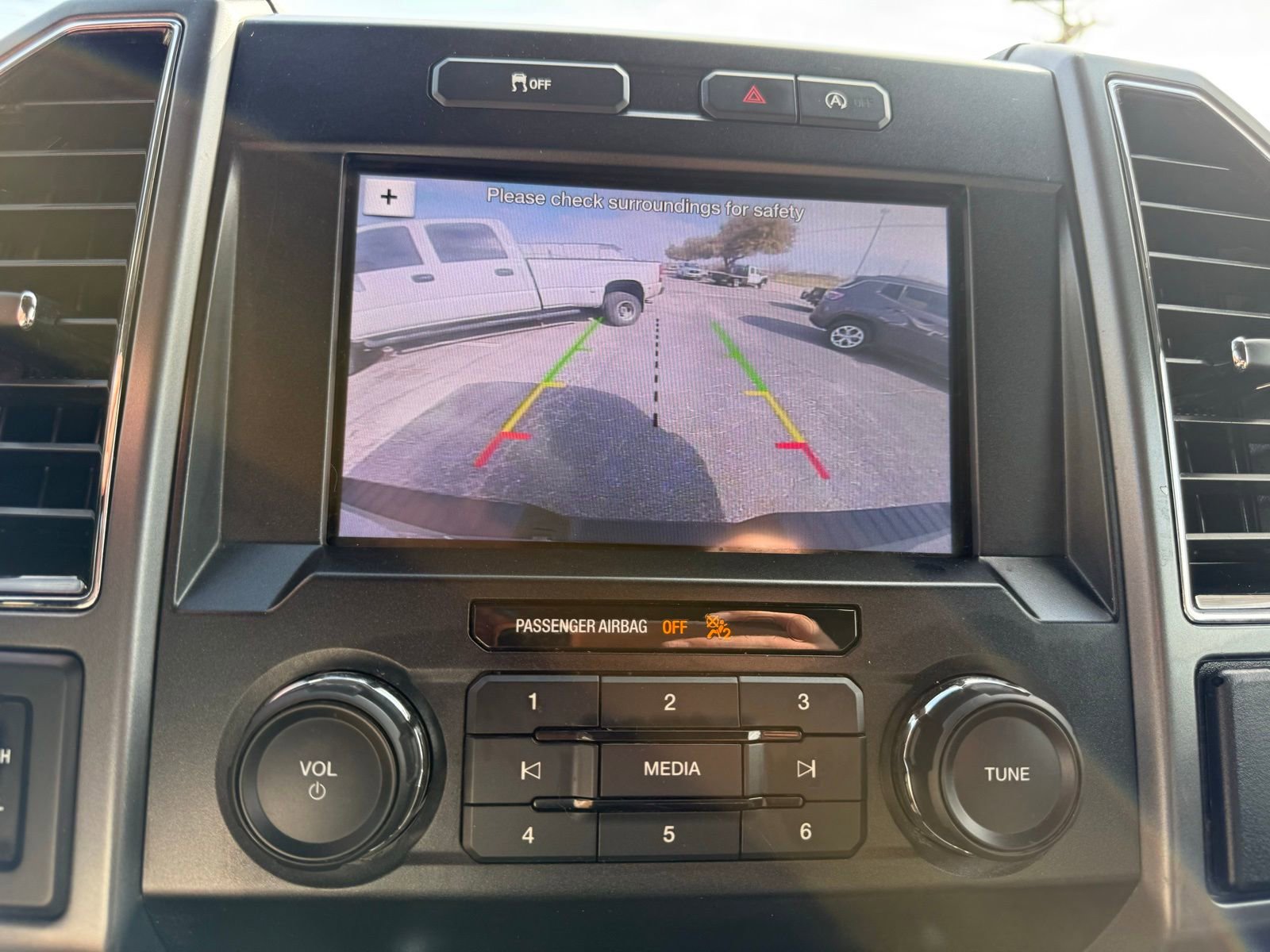 Used 2019 Ford F150 XLT w/ Equipment Group 302A Luxury image 17