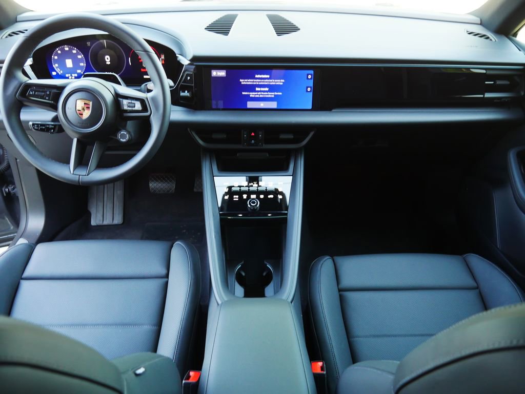 New 2026 Porsche Macan 4 Electric AWD/4WD image 21