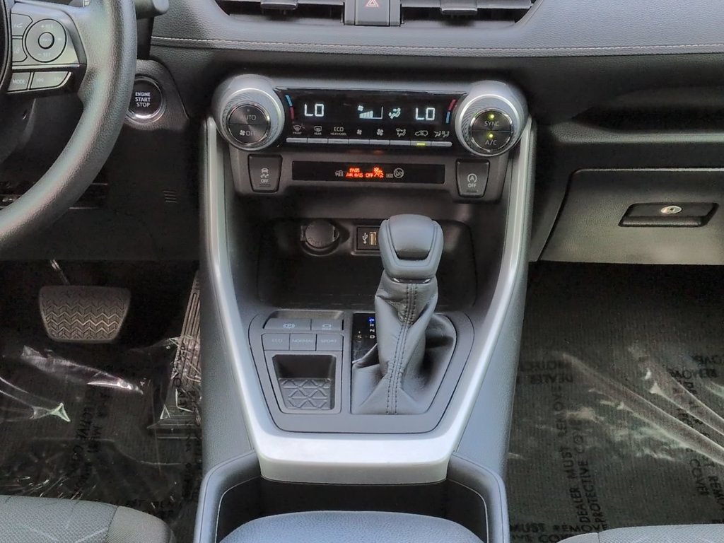 Used 2024 Toyota RAV4 XLE FWD image 19