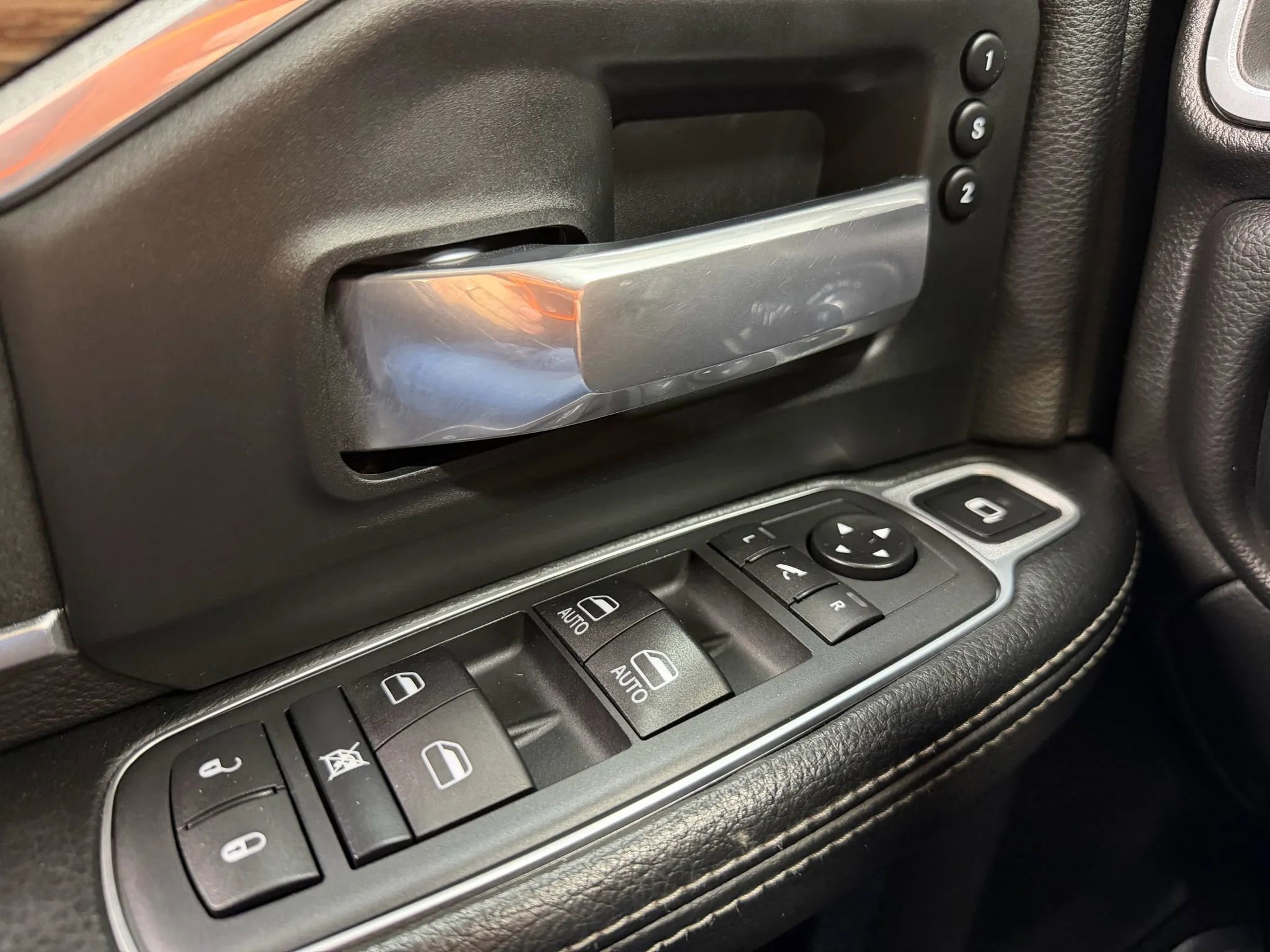 Used 2020 RAM 3500 Laramie image 29