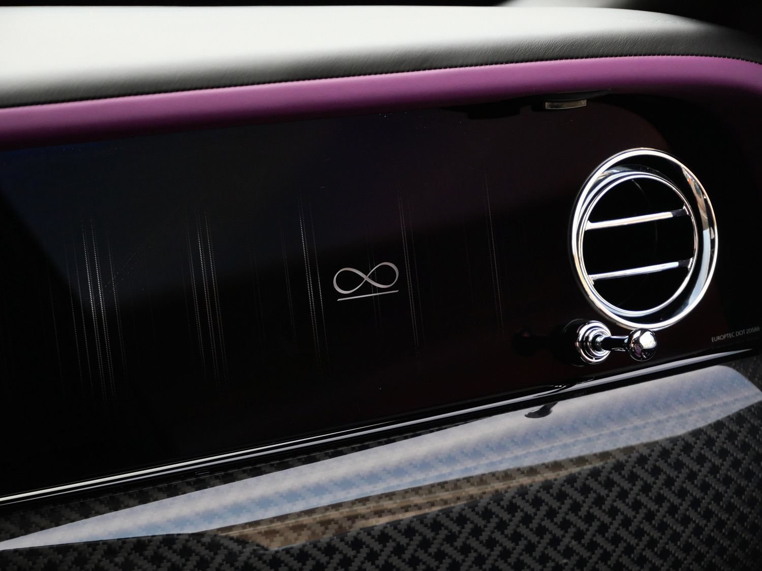 New 2027 Rolls-Royce Cullinan Black Badge AWD/4WD image 31
