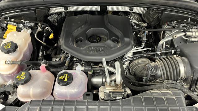 Used 2023 Jeep Grand Cherokee 4WD 4xe image 28