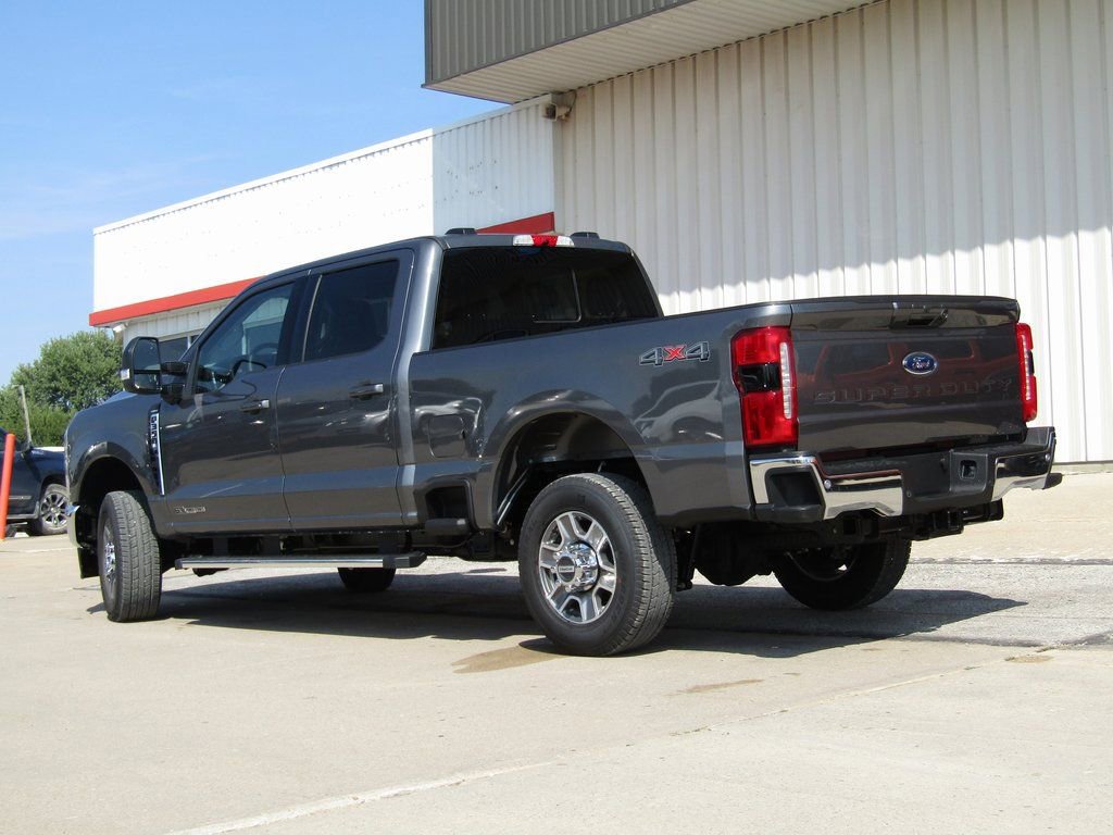 New 2026 Ford F350 Lariat AWD/4WD image 10