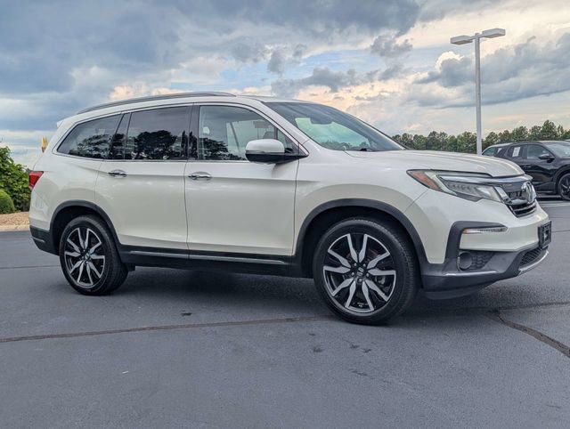 Used 2019 Honda Pilot Touring image 2