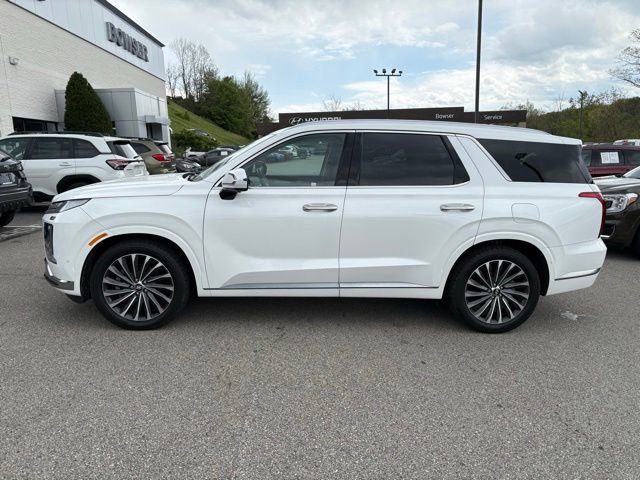 Used 2023 Hyundai Palisade Calligraphy w/ Cargo Package AWD/4WD image 2