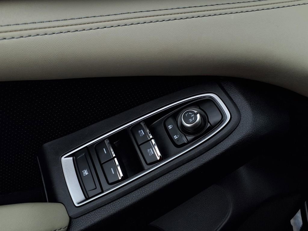 Used 2023 Subaru Ascent Limited image 16