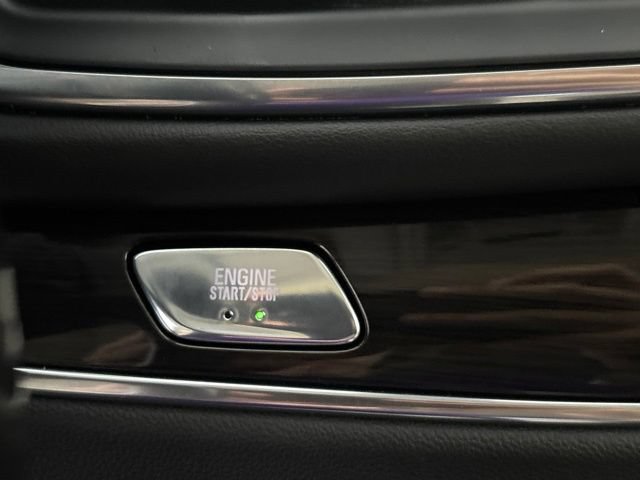 Used 2023 Buick Enclave Essence AWD/4WD image 13