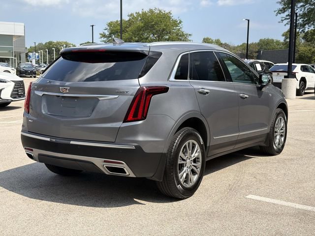 Used 2022 Cadillac XT5 Premium Luxury w/ LPO, Floor Liner Package AWD/4WD image 5