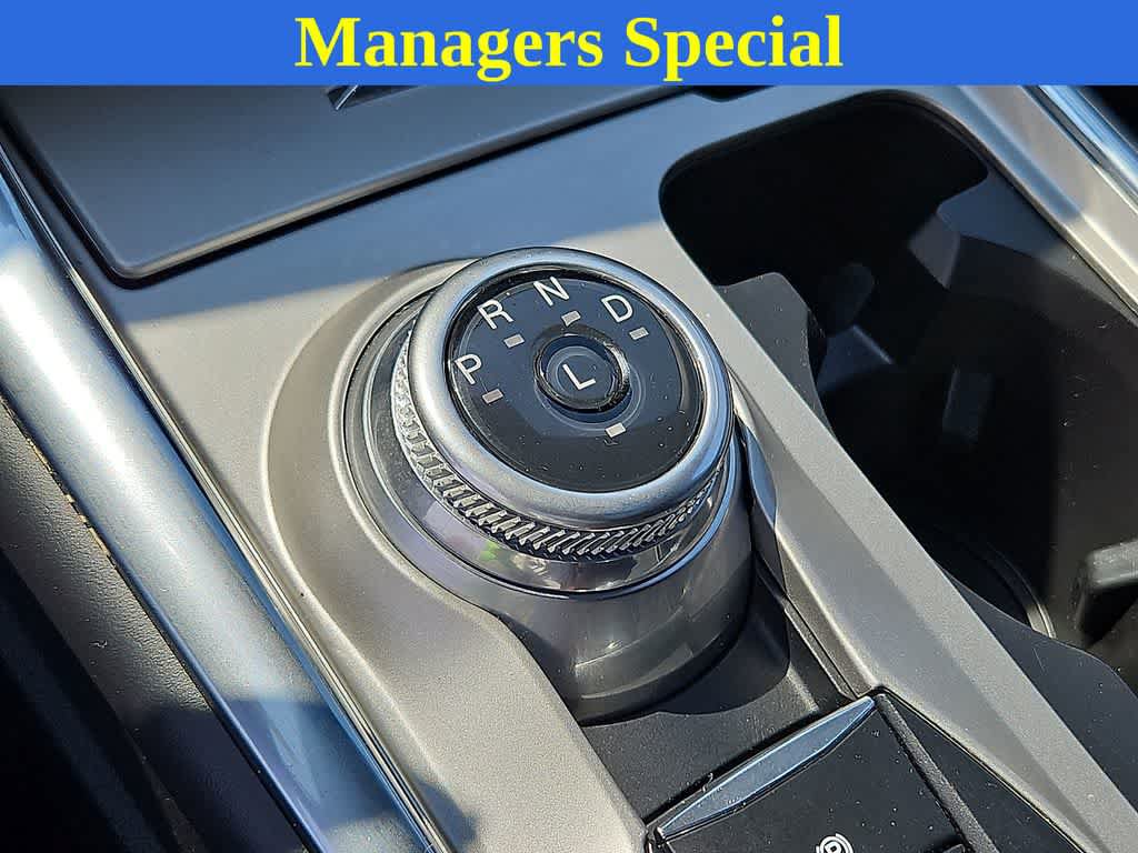 Used 2022 Ford Explorer XLT w/ Equipment Group 202A AWD/4WD image 15