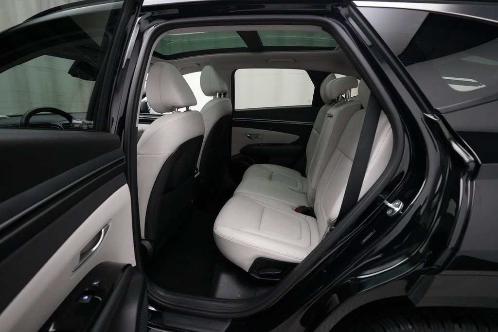 Used 2023 Hyundai Tucson Limited image 16
