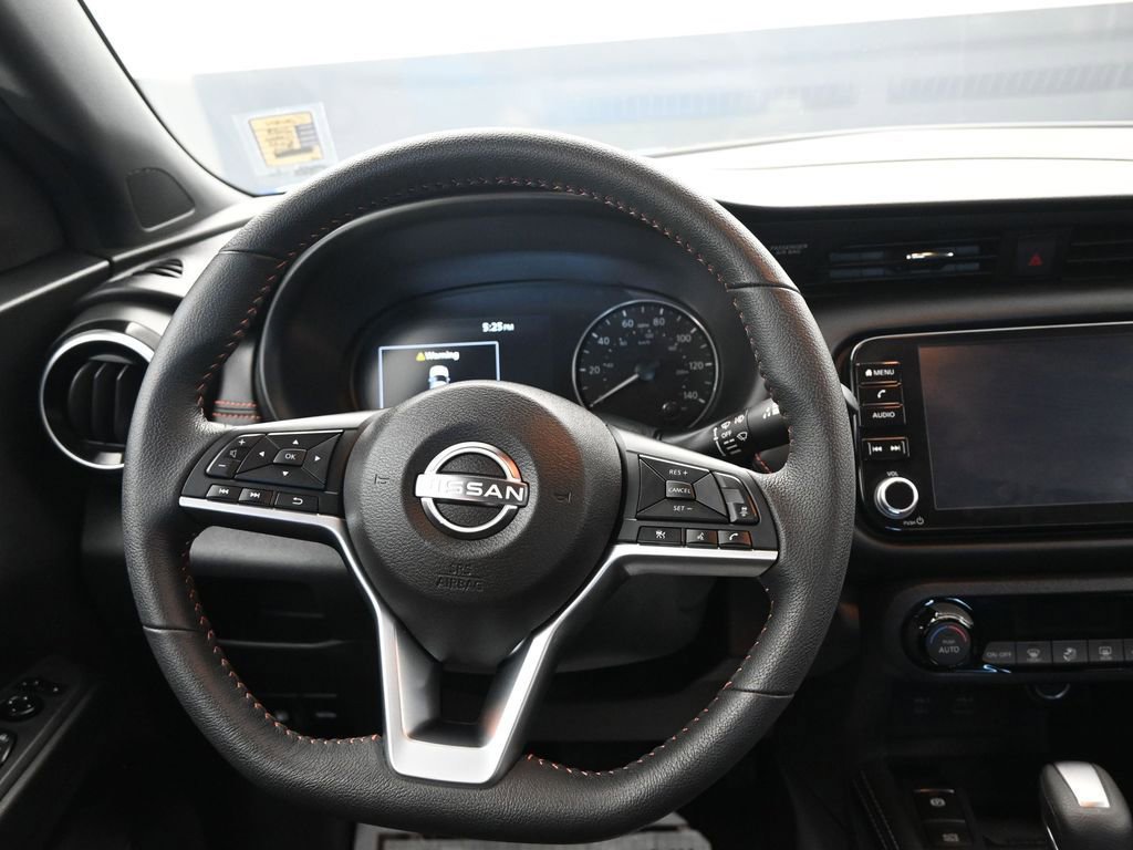 Used 2023 Nissan Kicks SR image 27