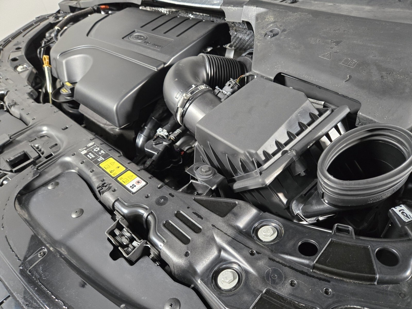 Used 2024 Land Rover Range Rover Evoque Dynamic SE image 21