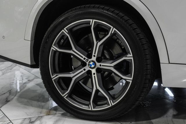 Used 2020 BMW X5 M50i AWD/4WD image 54
