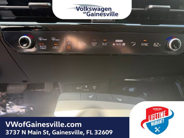 Used 2025 Kia EV6 Light w/ Light LR Technology Package image 23