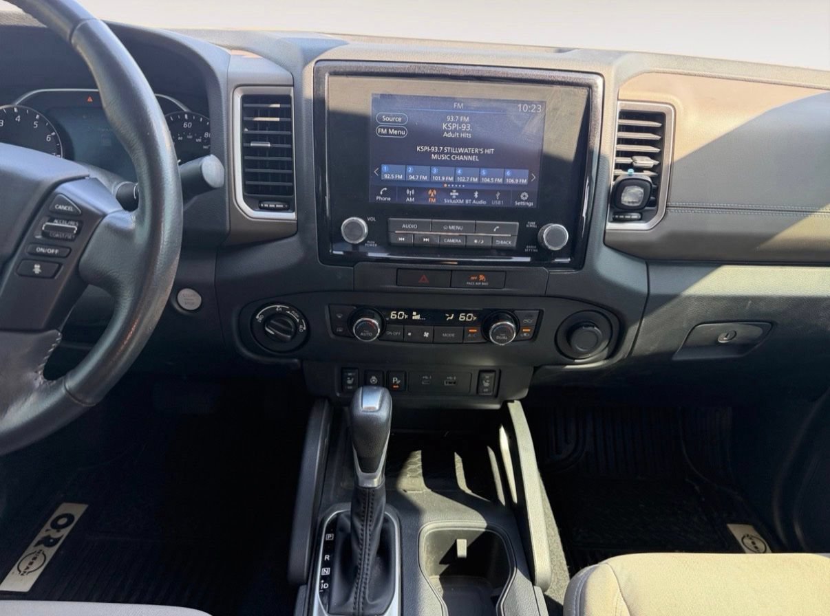 Used 2022 Nissan Frontier SV AWD/4WD image 13
