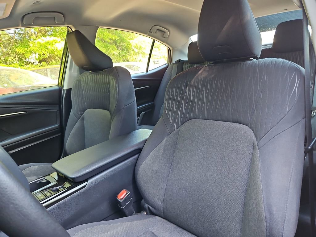 Used 2025 Toyota Camry LE FWD image 23