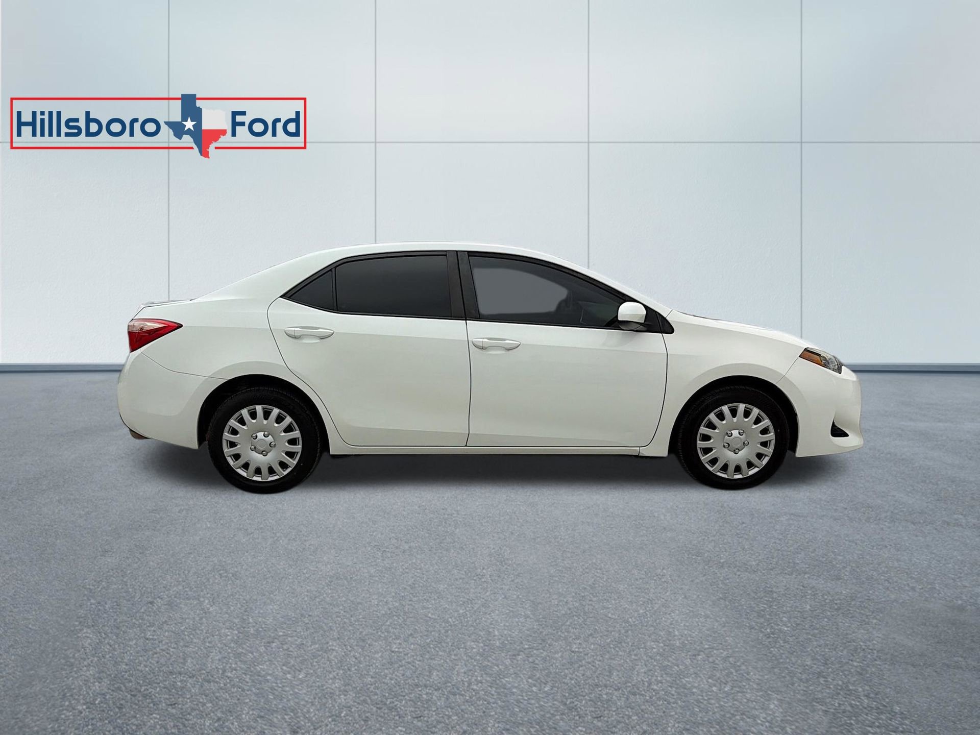 Used 2019 Toyota Corolla LE w/ Carpet Mat Package (TMS) image 5