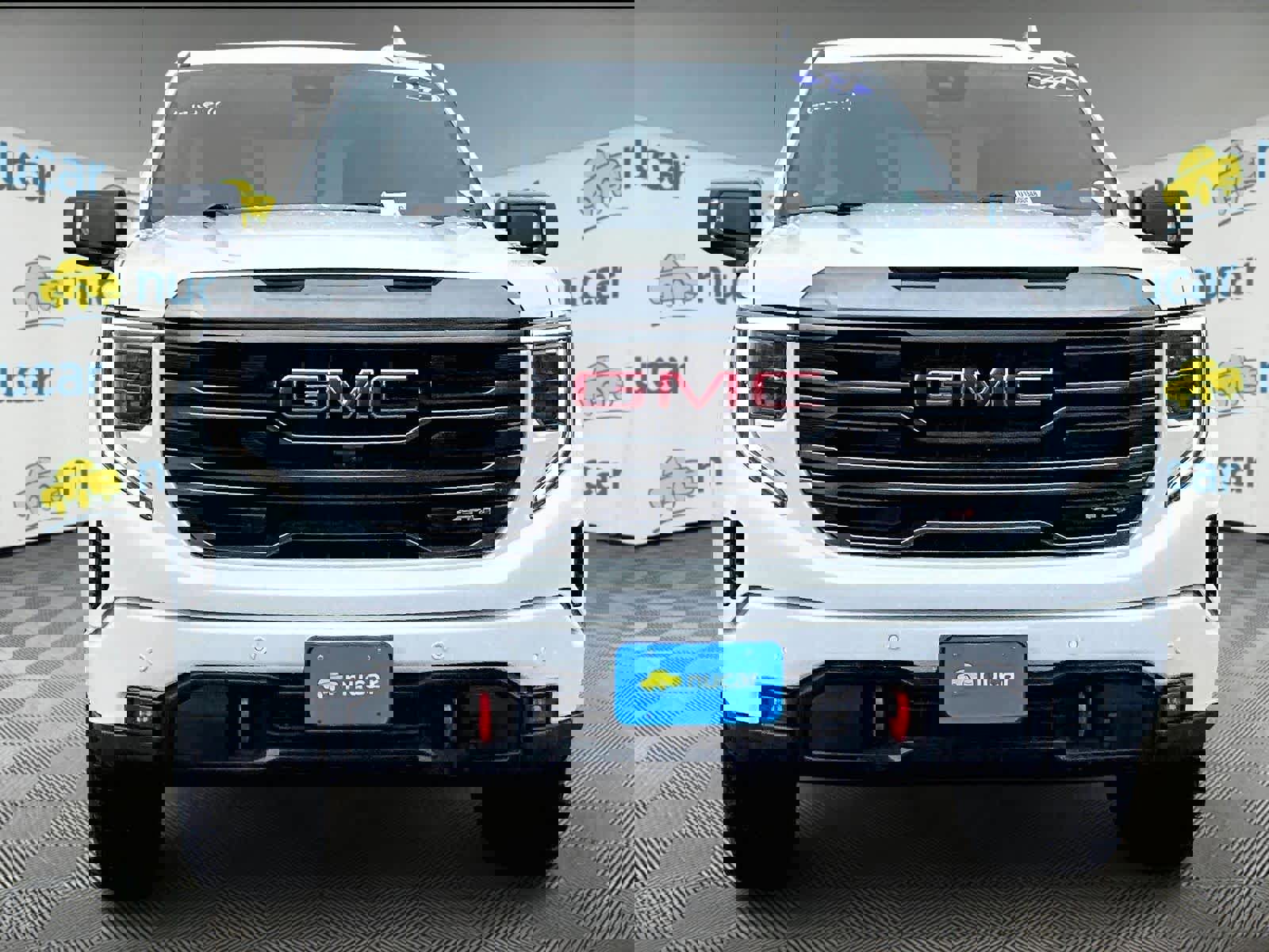 Used 2024 GMC Sierra 1500 AT4 w/ Technology Package image 3