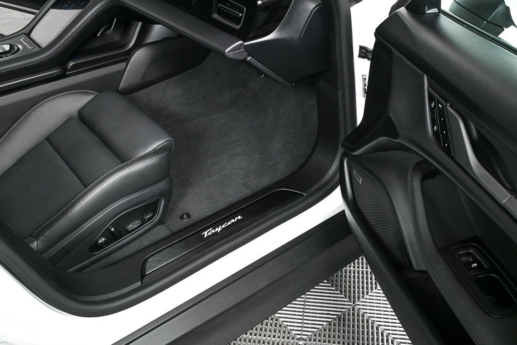 Certified 2025 Porsche Taycan image 25