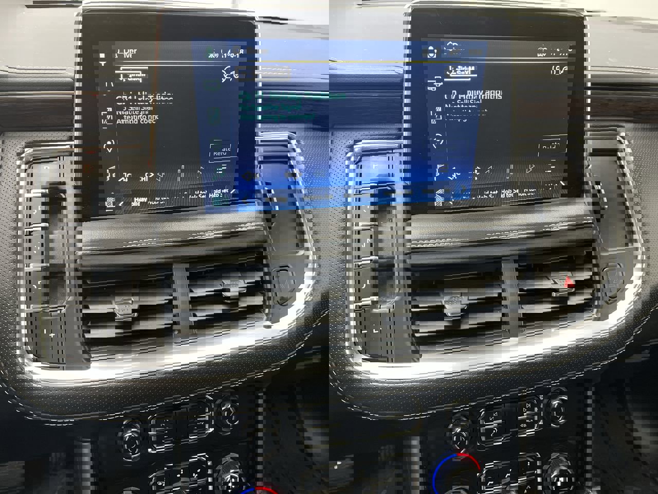 Certified 2024 Chevrolet Suburban Premier w/ Premium Package image 21