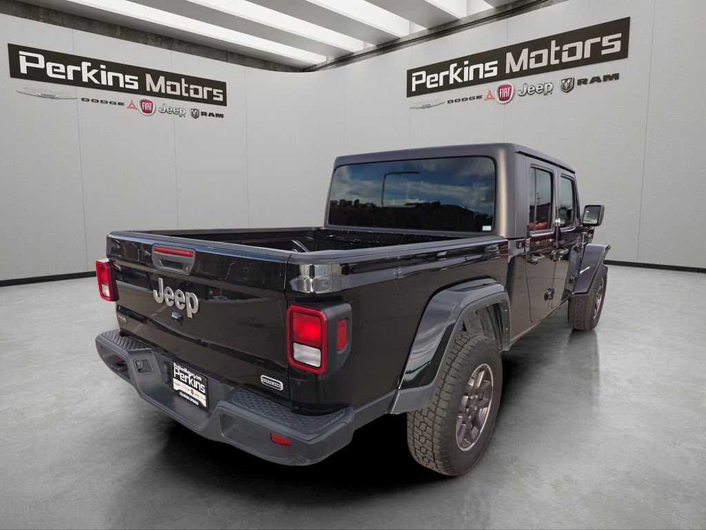 Used 2023 Jeep Gladiator Overland image 5