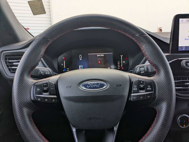Used 2023 Ford Escape ST-Line image 22