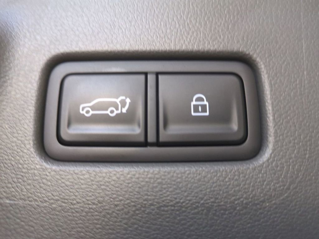 Certified 2026 Hyundai Santa Fe SE image 15