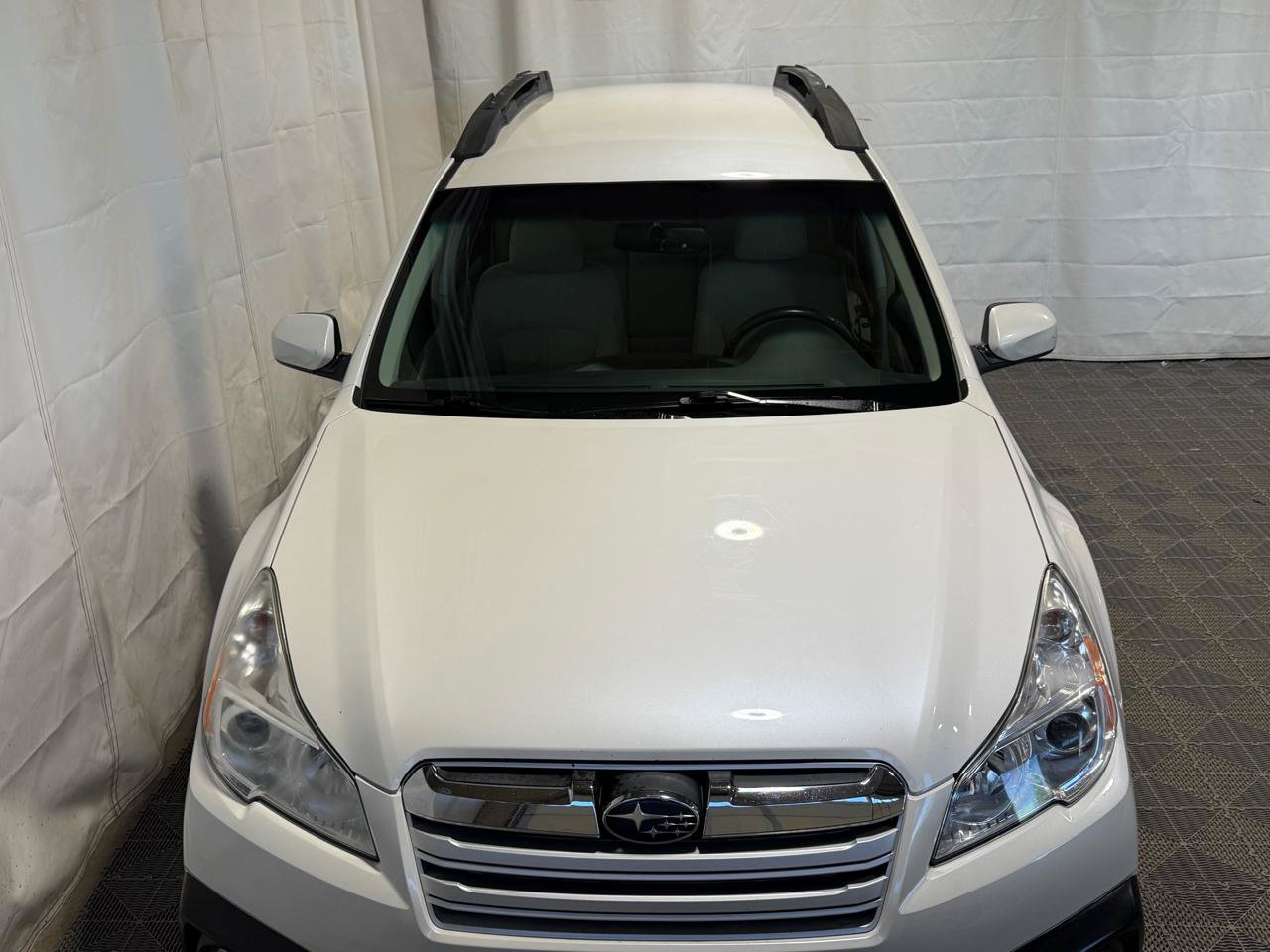 Used 2013 Subaru Outback 2.5i Premium w/ All-Weather Pkg AWD/4WD image 3