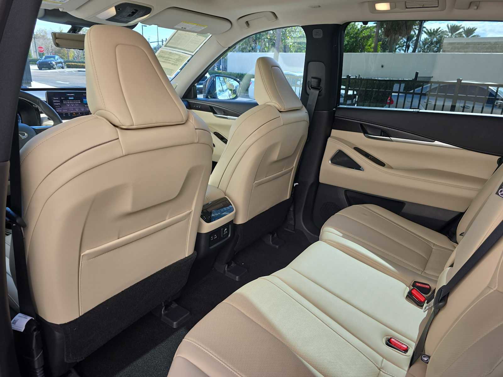 Certified 2025 INFINITI QX60 Sensory w/ Vision Package image 15