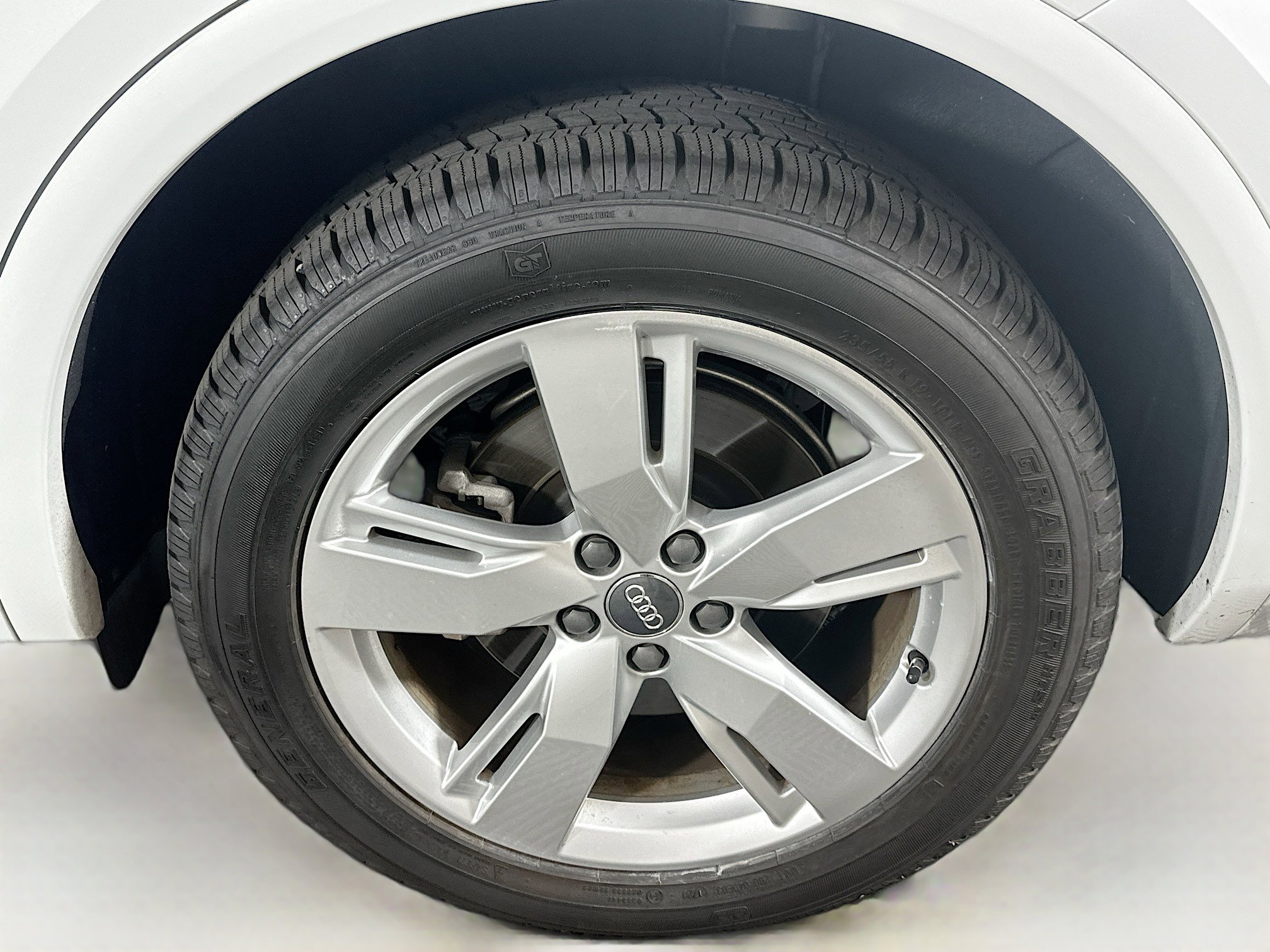 Used 2019 Audi Q5 2.0T Premium Plus AWD/4WD image 11