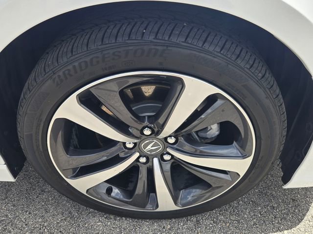 Certified 2025 Acura TLX w/ Technology Package image 17