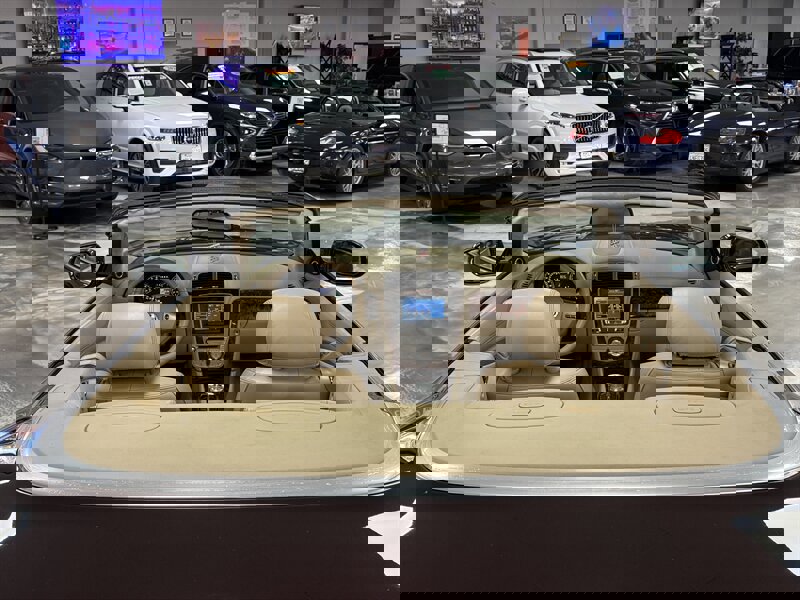 Used 2011 Jaguar XK Convertible image 35