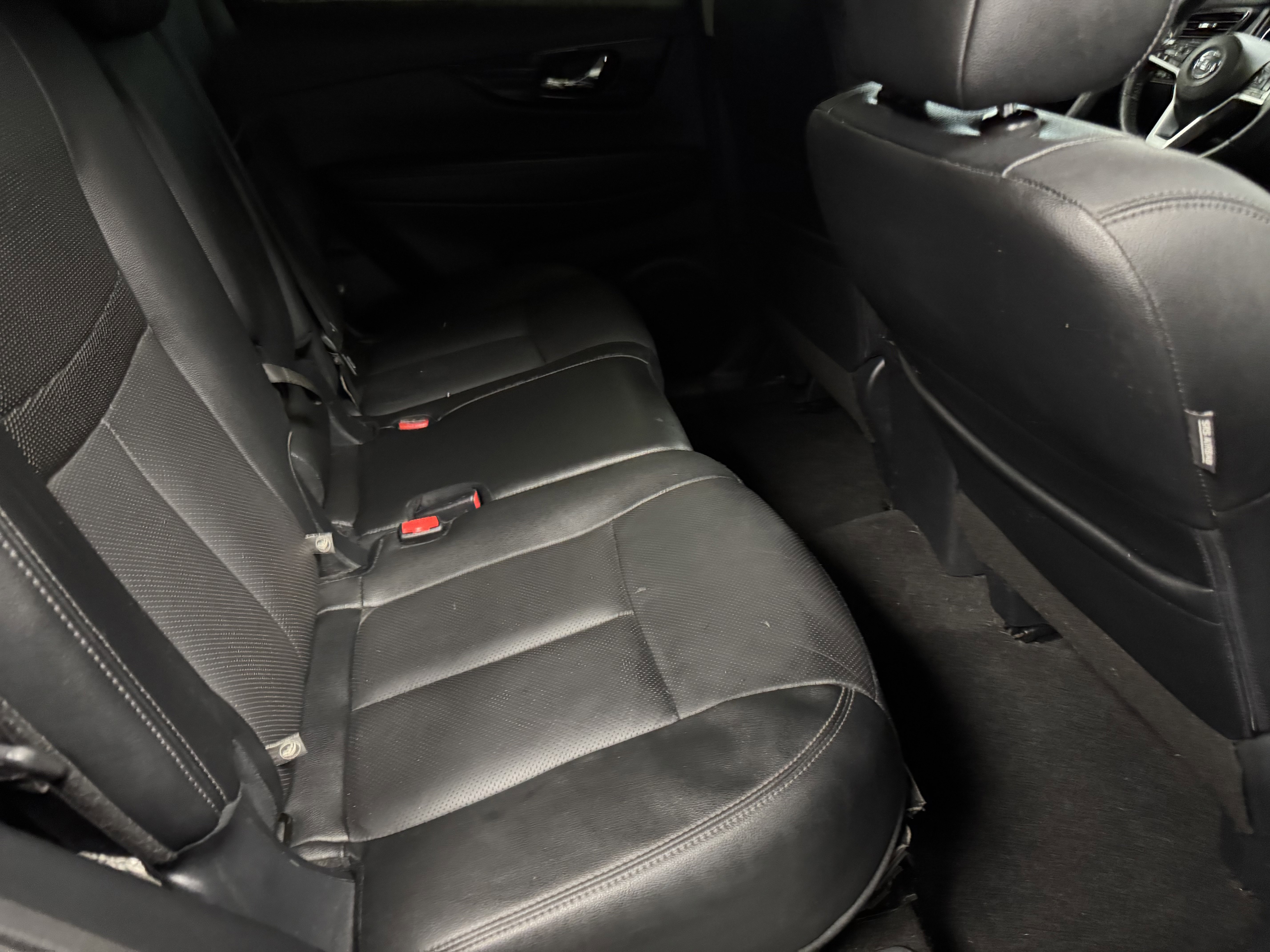 Used 2020 Nissan Rogue SL FWD image 18