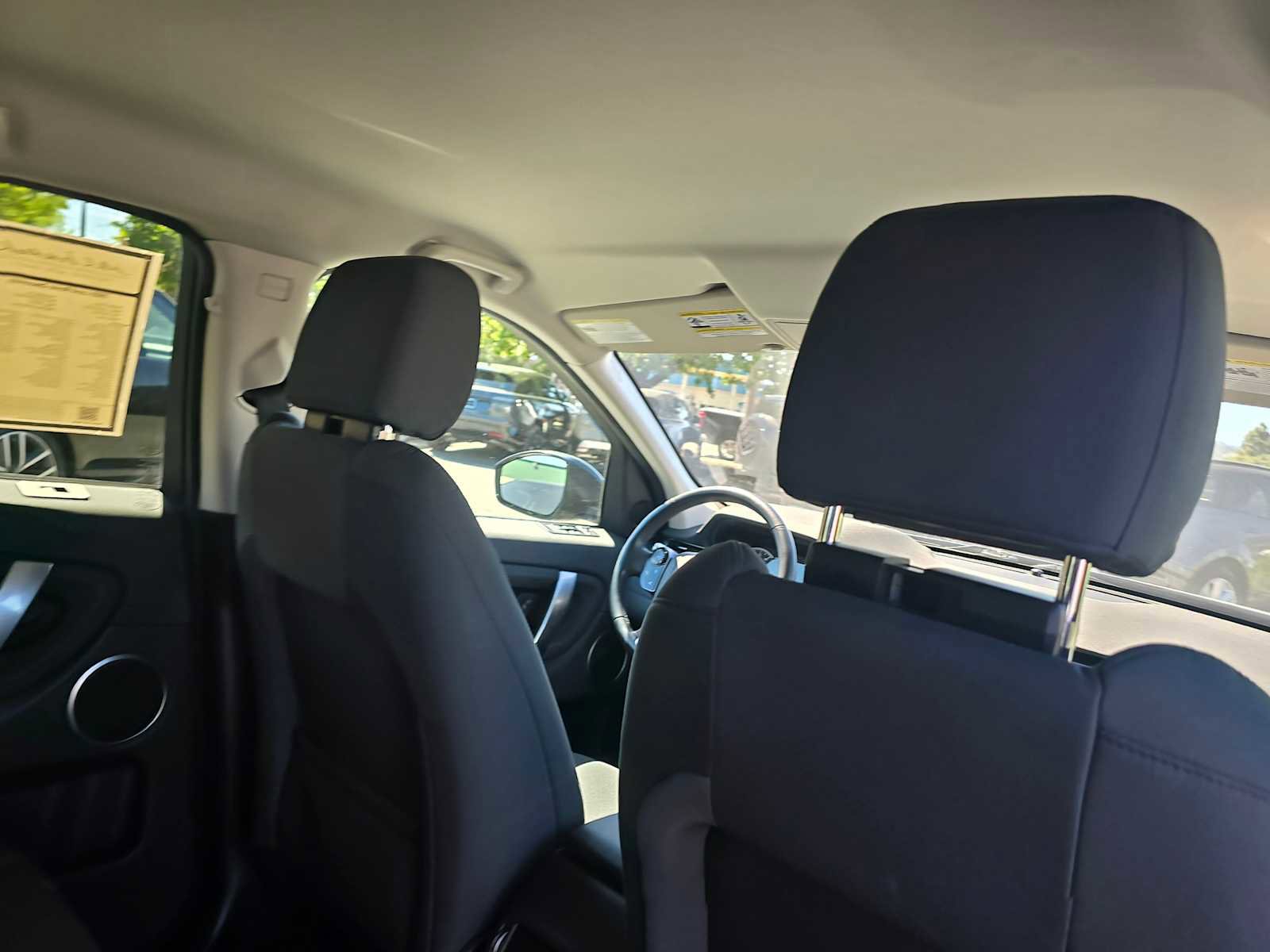 Used 2020 Land Rover Discovery Sport image 15