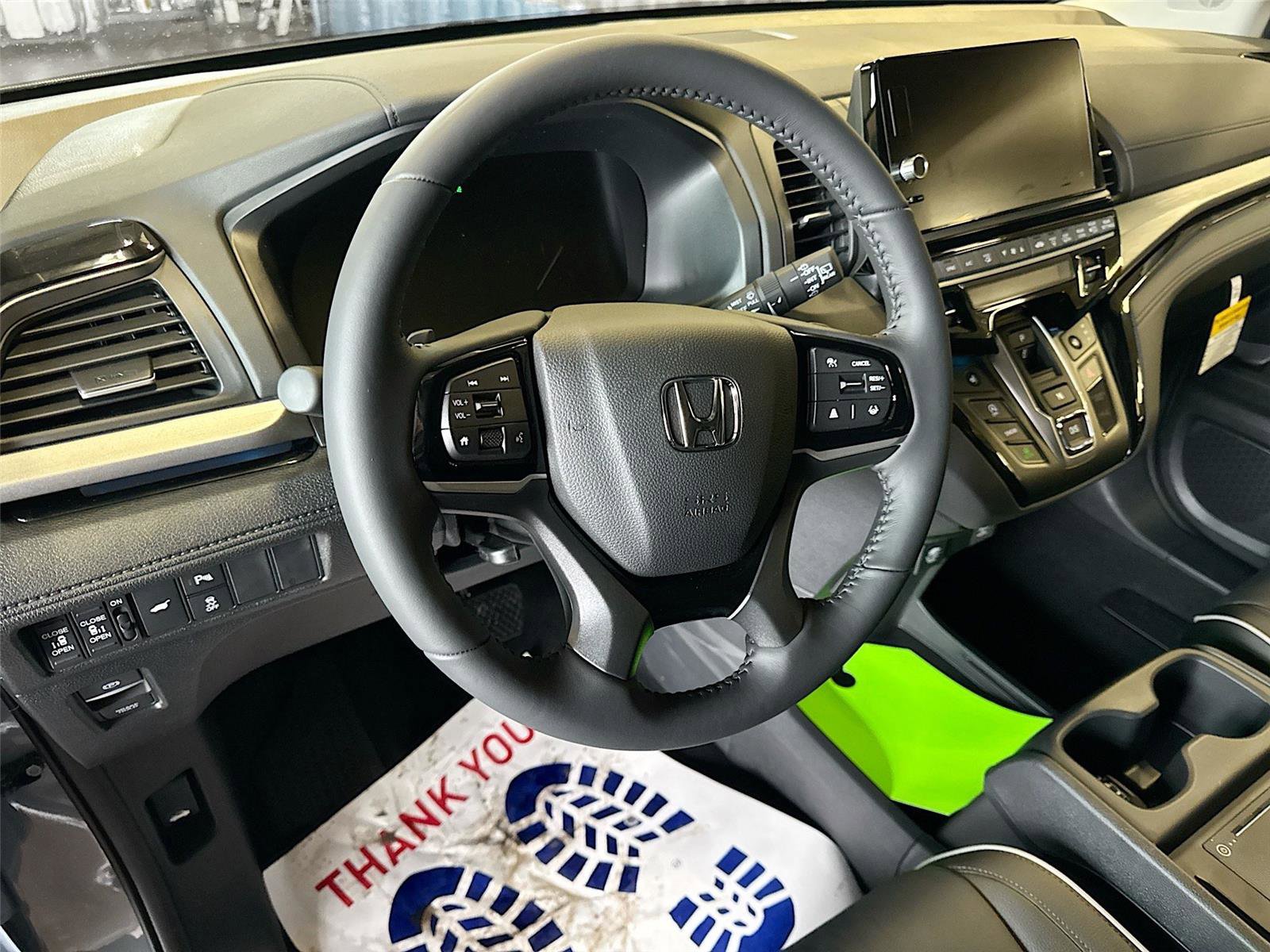 New 2026 Honda Odyssey Touring image 12