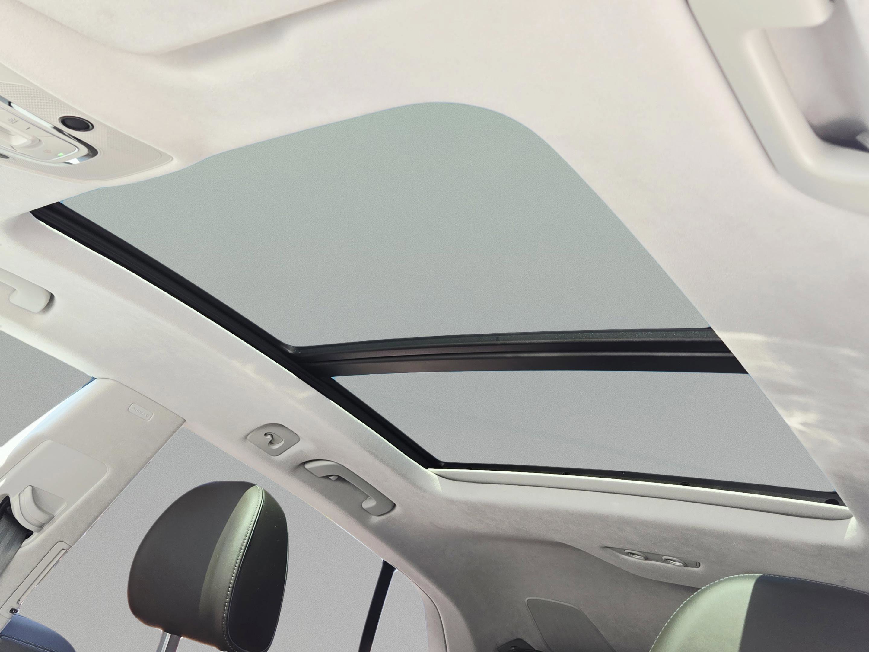 Used 2024 Audi Q8 Prestige w/ Prestige Package image 33