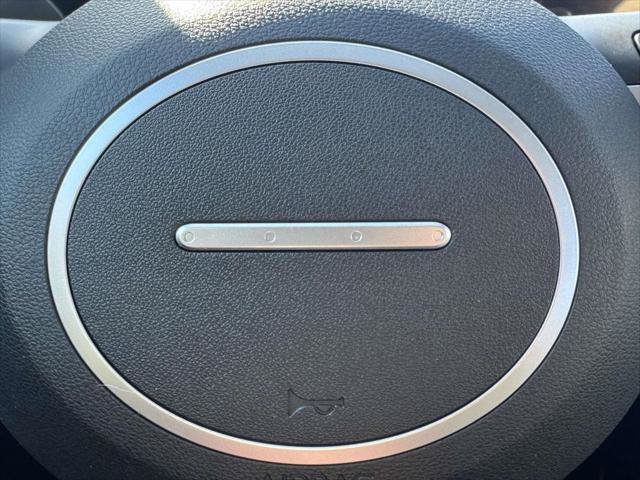 Used 2025 Hyundai Tucson SE AWD/4WD image 31