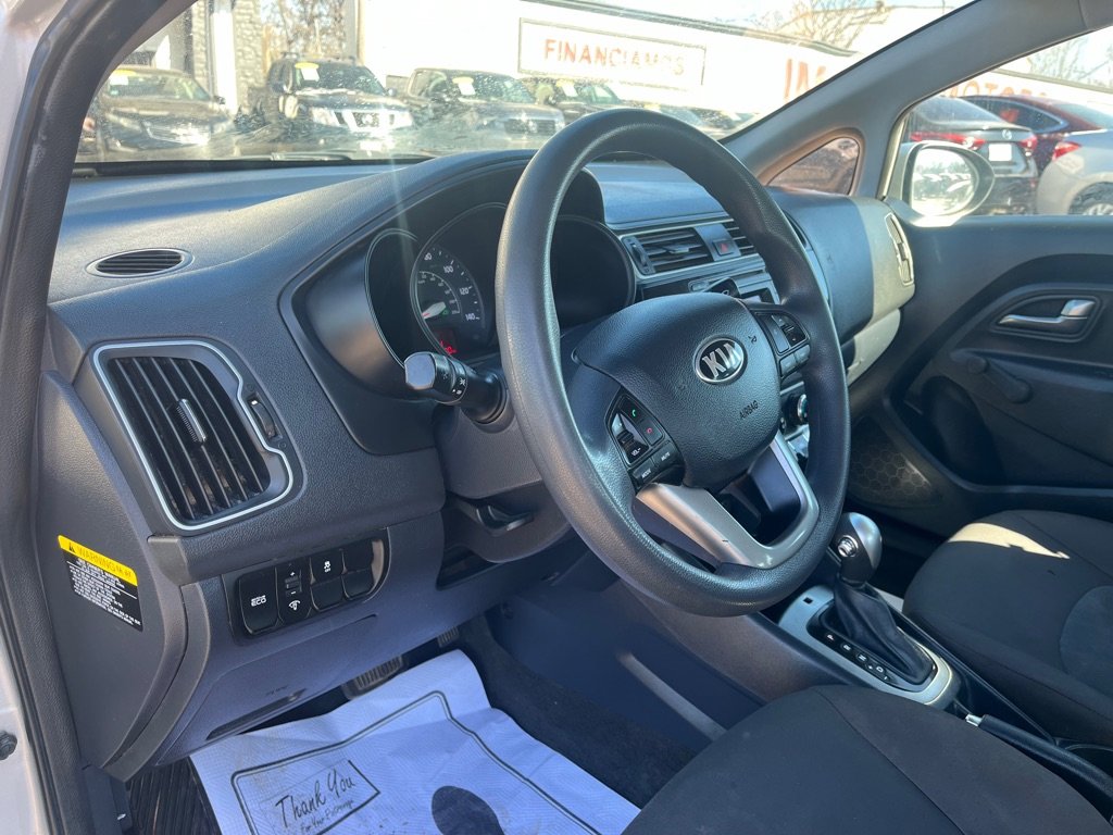 Used 2016 Kia Rio LX image 17