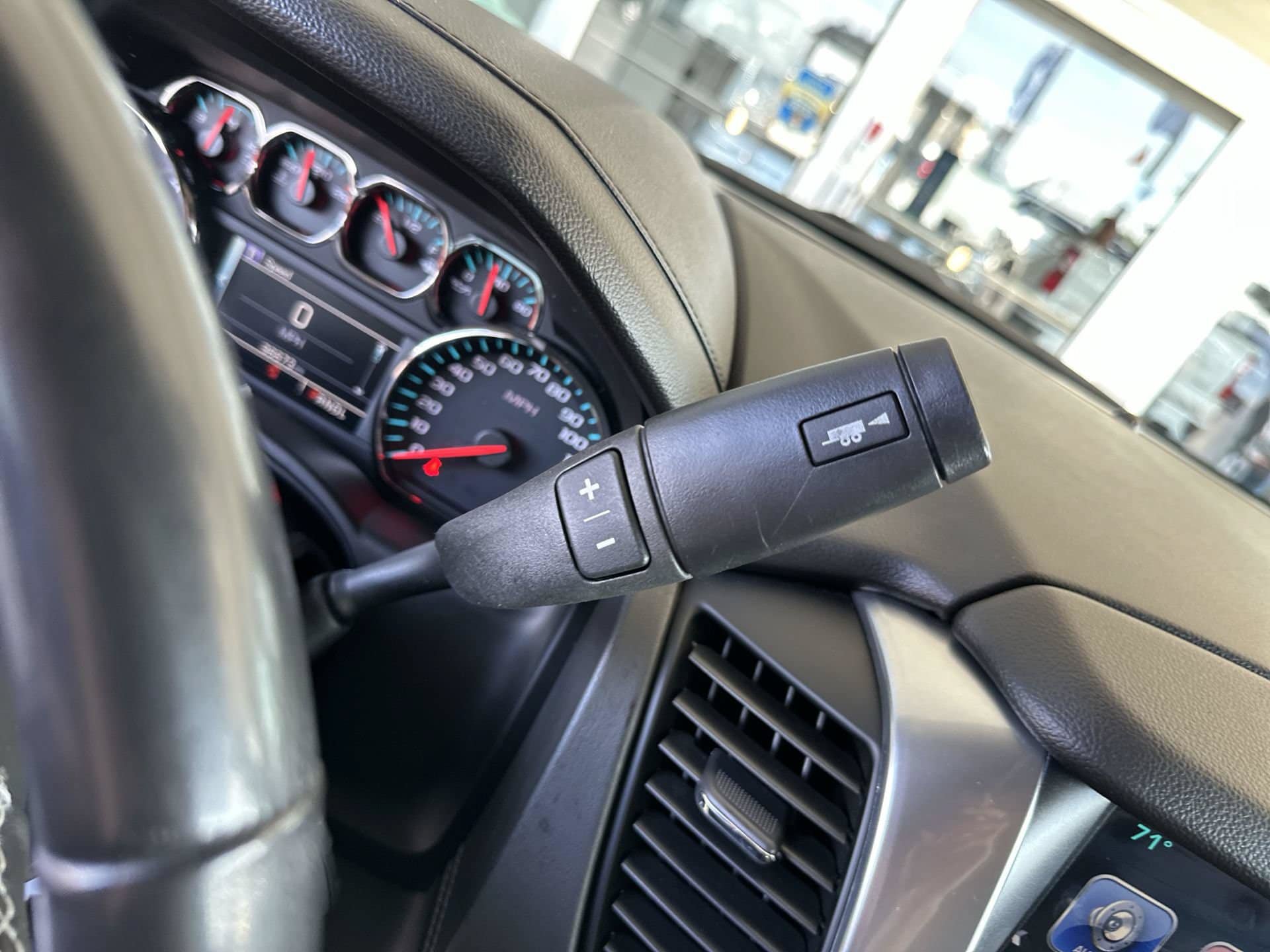 Certified 2020 Chevrolet Tahoe LS RWD image 15