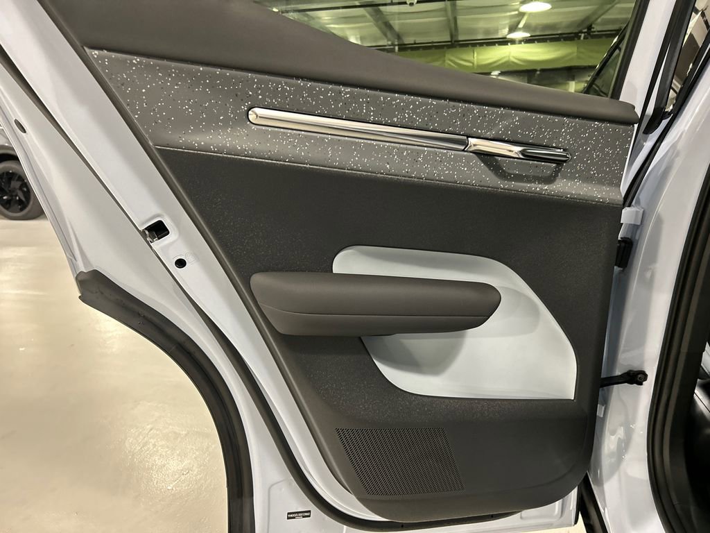 Certified 2025 Volvo EX30 Ultra AWD/4WD image 19