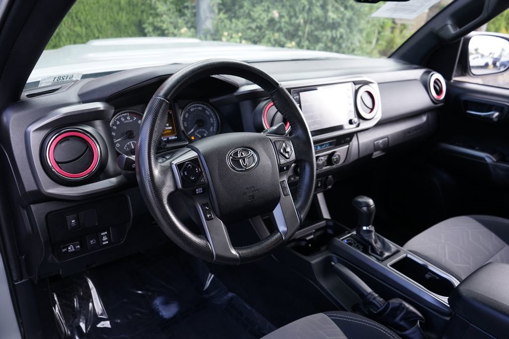Used 2021 Toyota Tacoma TRD Sport image 18