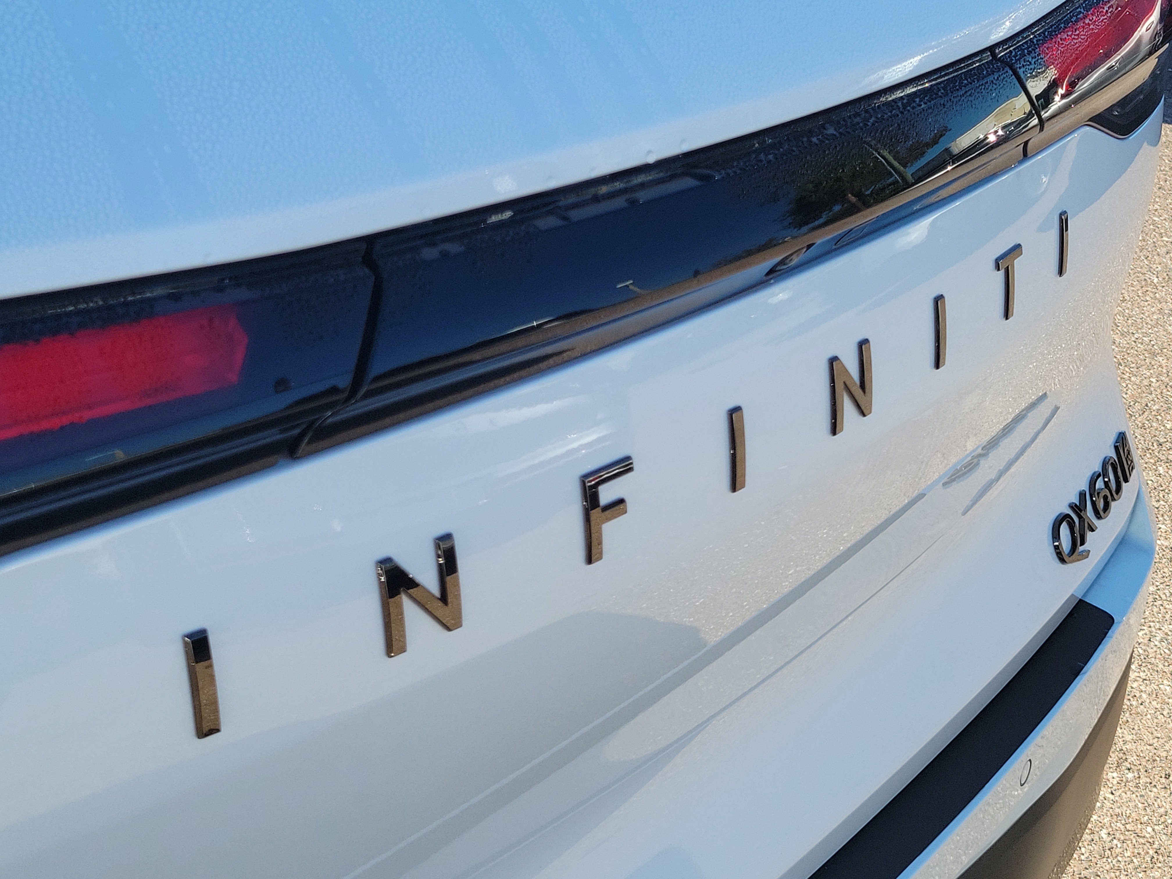 New 2026 INFINITI QX60 Autograph w/ Dark Cargo Package image 5