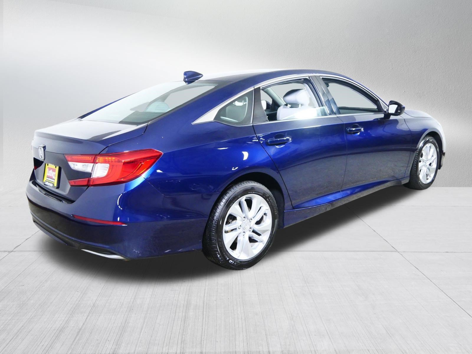 Used 2019 Honda Accord LX image 7