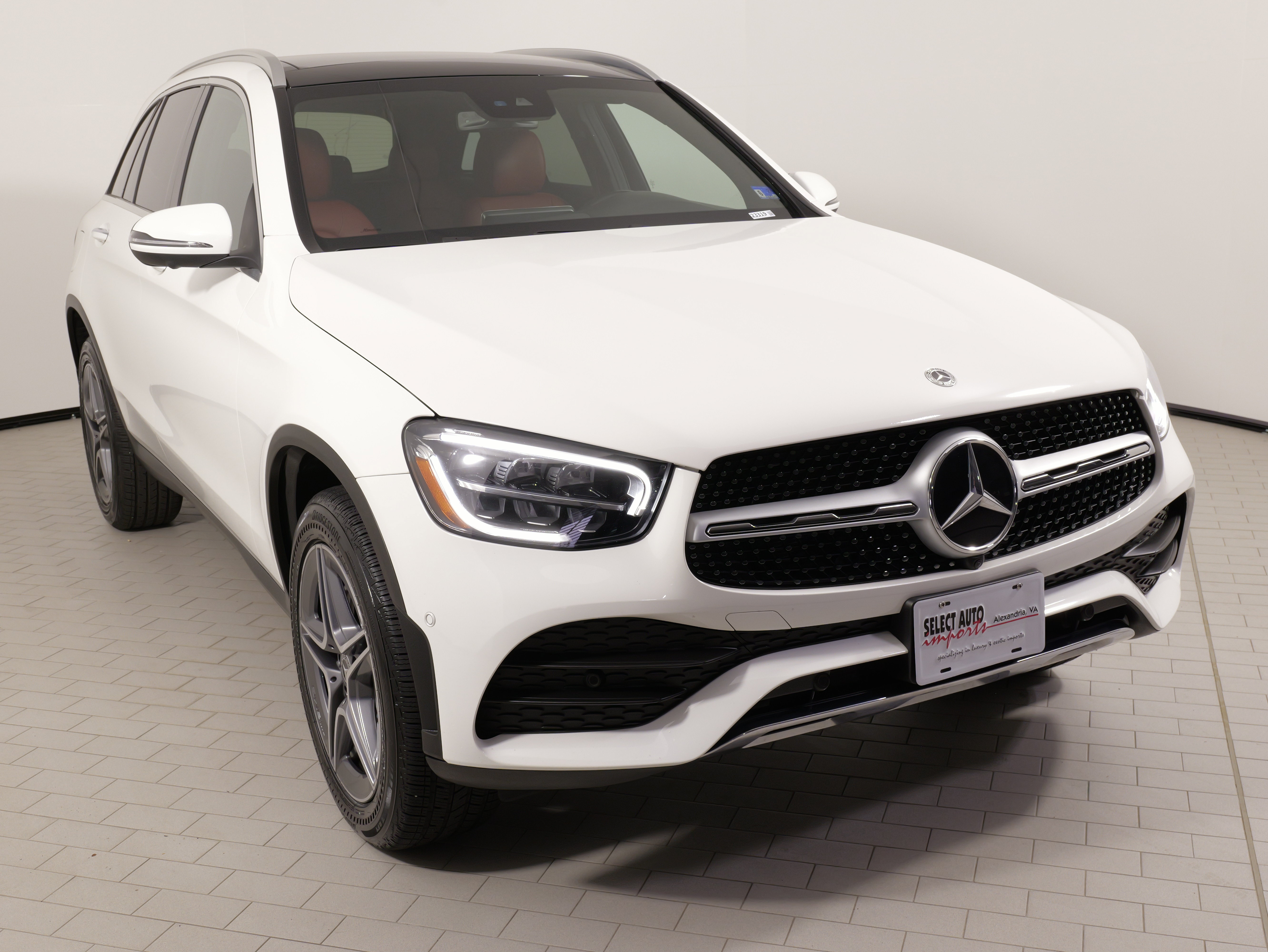 Used 2022 Mercedes-Benz GLC 300 4MATIC image 5